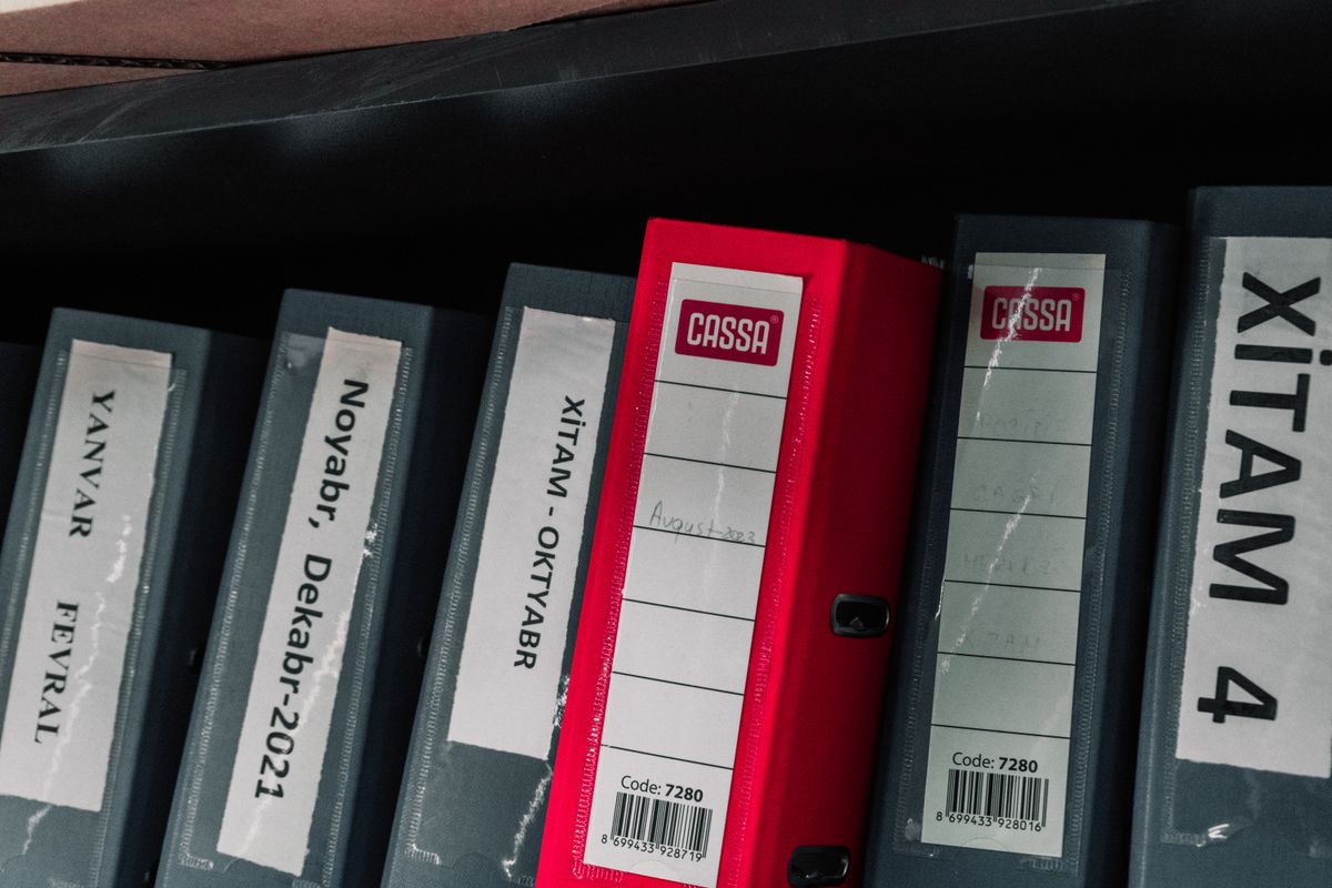 Small Apartment Paperwork Organization Hacks - small apartment organization guide